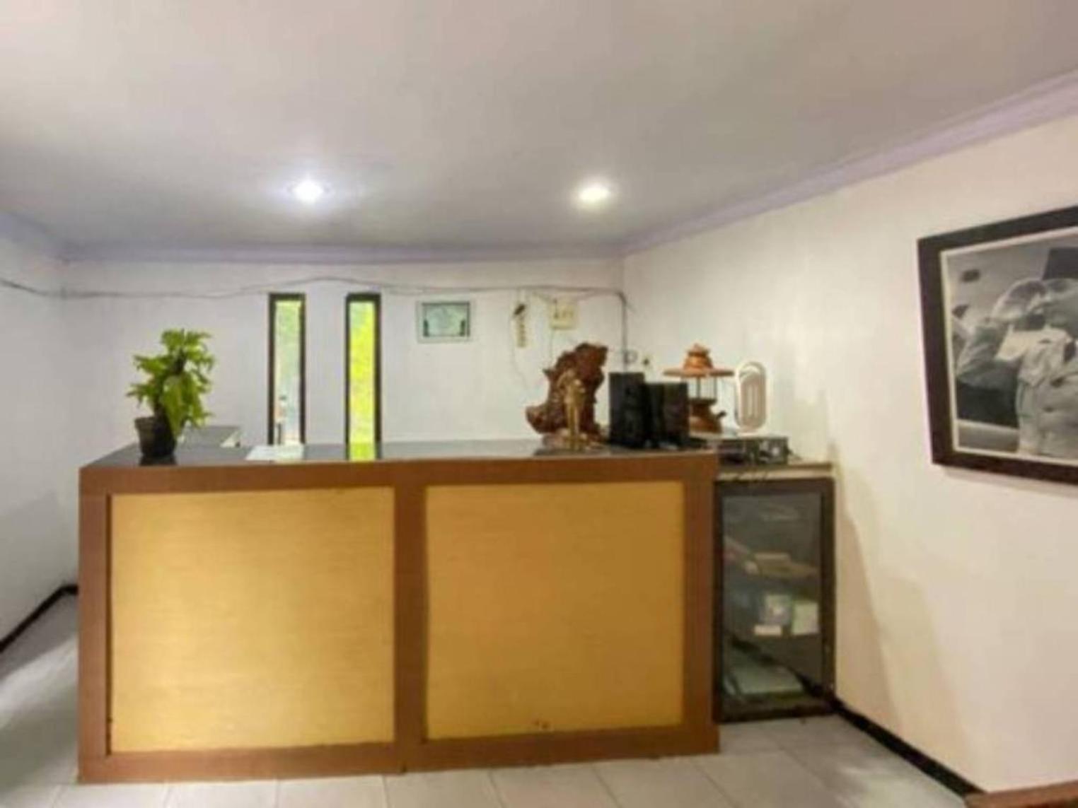Surya Guest House Проболинго Екстериор снимка