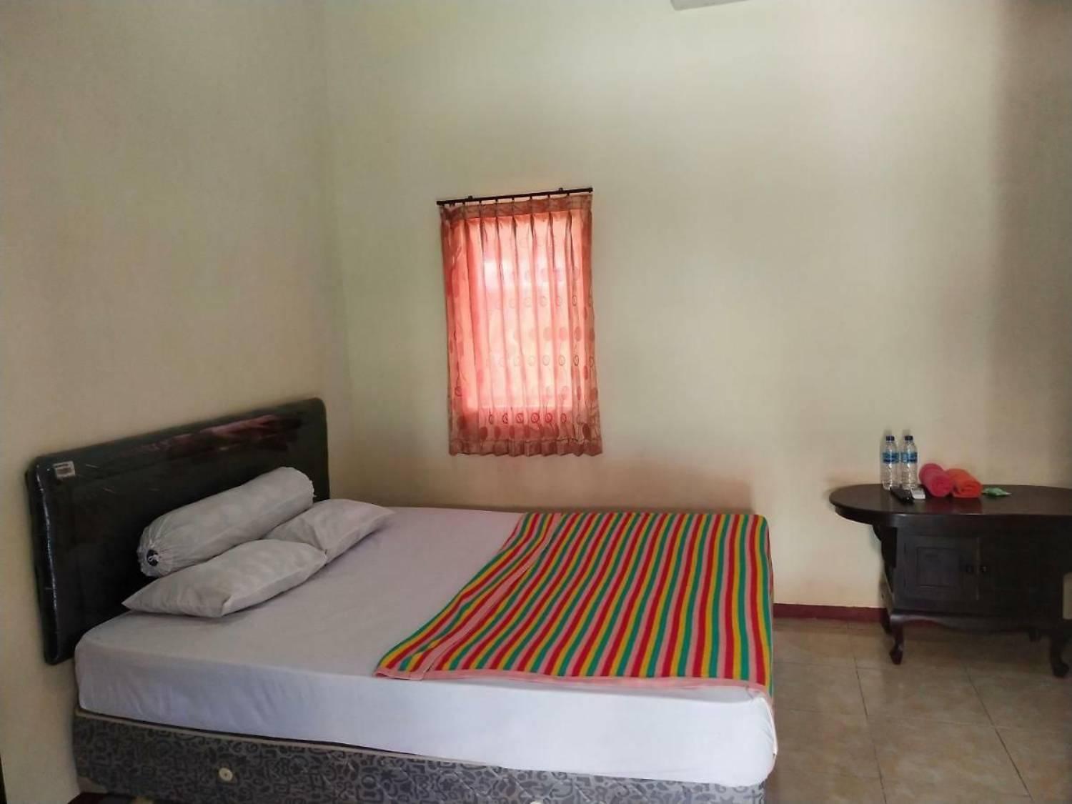 Surya Guest House Проболинго Екстериор снимка