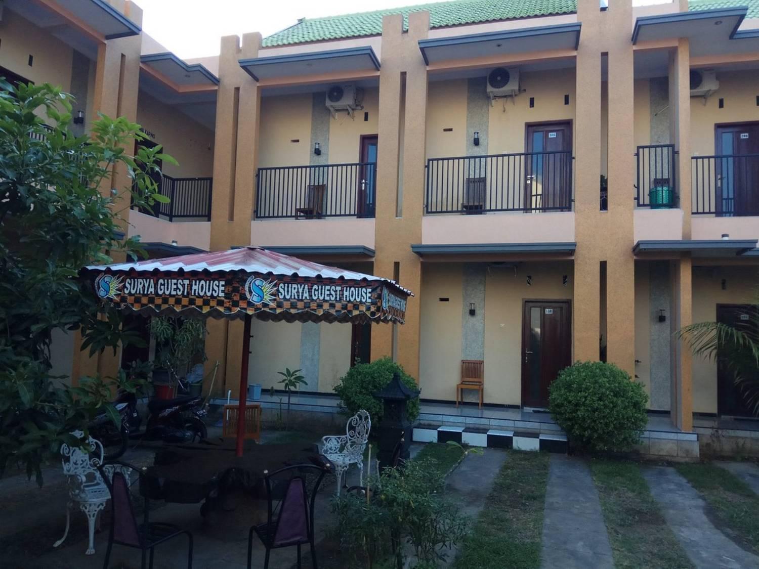 Surya Guest House Проболинго Екстериор снимка
